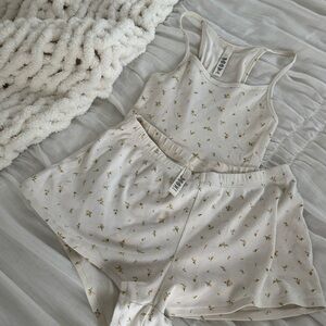 SKIMS Creamy Tank & Shorts Lounge Set